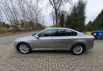 Volkswagen Passat B8 Limousine 2.0 TDI BlueMotion Technology 150KM 2015 Volkswagen Passat Volkswagen Passat 2.0 TDI SCR DSG Highline 2.0 Diesel, zdjęcie 3