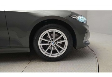 BMW Seria 3 G20-G21 Touring Facelifting 2.0 320d 190KM 2023 BMW Seria 3 Bmw Seria 3 320 Touring Diesel Mild Hybrid Mr22 E6de G21 2.0, zdjęcie 24