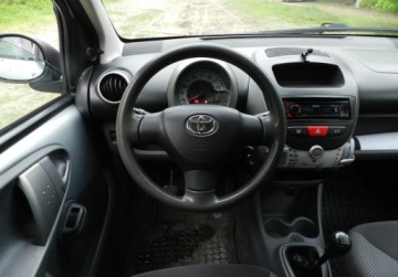 Toyota Aygo I Hatchback 3d 1.0 VVT-i 68KM 2009 Toyota Aygo mala tania niezawodna 5drzwi KLIMA bez rdzy Benzyna 68KM, zdjęcie 6