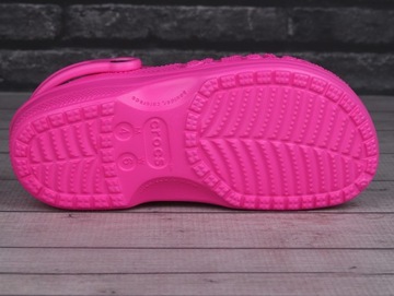 Klapki damskie, sportowe, chodaki Crocs Baya ELECTRIC PINK