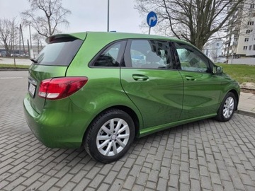 Mercedes Klasa B W246 Sports Tourer Facelifting 1.6 180 122KM 2017 MERCEDES B180, 1,6l benzyna 122KM Automat Niski przebieg: 103,232km, zdjęcie 22