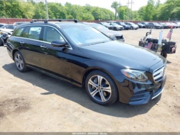 Mercedes Klasa E W213 2019 Mercedes-Benz Klasa E 450 4Matic 2019 3.0l 3.0 Benzyna 362KM, zdjęcie 7