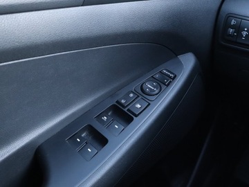 Hyundai Tucson III SUV 1.7 CRDI 115KM 2015 Hyundai Tucson 1.7 CRDi, Salon Polska, Klima, zdjęcie 16