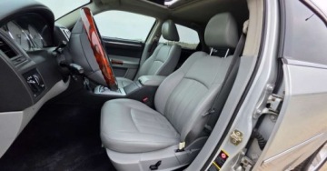 Chrysler 300C I Touring 3.0 CRD V6 218KM 2006 Chrysler 300C 3.0 CRD ANDROID Xenon Skora Kamera 3.0 Diesel 218KM, zdjęcie 7