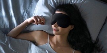 СПАЛЬНАЯ ПОВЯЗКА НА ОЛА 3D ЗАТЕМАЮЩАЯ МАСКА С РЕГУЛИРУЕМОЙ СВЕТОМ 99% PRO
