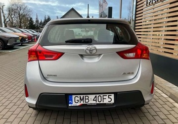 Toyota Auris II Hatchback 5d Facelifting 1.6 Valvematic 132KM 2015 Toyota Auris Toyota Auris 1.6 Active 1.6 Benzyna 132KM, zdjęcie 4