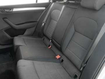 Skoda Superb III Kombi 2.0 TDI 150KM 2018 Škoda Superb Skoda Superb WZ7608V#2.0 TDI, zdjęcie 30