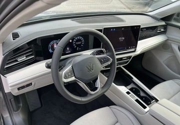 Volkswagen Passat B8 Variant Facelifting 1.5 TSI EVO 150KM 2025 Volkswagen Passat Elegance 1.5 TSI ACT mHEV DSG 1.5 Benzyna 150KM, zdjęcie 4