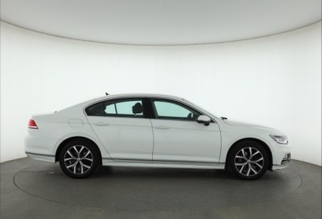 Volkswagen Passat B8 Limousine 1.8 TSI BlueMotion Technology 180KM 2017 VW Passat 1.8 TSI, Salon Polska, Automat, VAT 23%, zdjęcie 5