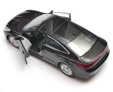 Hyundai Azera Grandeur 1:34 — 39 WELLY 43679AZ