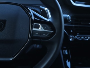 Peugeot 2008 II SUV Facelifting 1.2 PureTech 130KM 2024 Peugeot 2008 1.2 PureTech, Salon Polska, zdjęcie 22