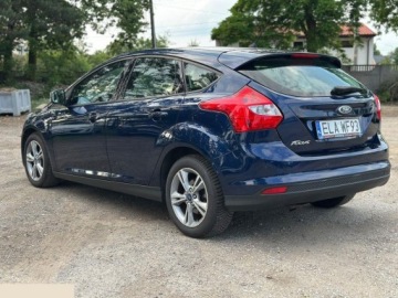 Ford Focus III Hatchback 5d 1.0 EcoBoost 100KM 2013 Ford Focus 1.0 EcoBoost Start-Stopp-System Champions Edition 100KM 2013r, zdjęcie 9