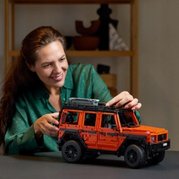 LEGO Technic Mercedes-Benz G 500 серии PROFESSIONAL 42177