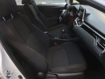 Toyota C-HR I Crossover 1.2L Turbo 116KM 2018 Toyota C-HR 1.2 Turbo, Salon Polska, Serwis ASO, zdjęcie 8