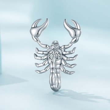 G630 Skorpion srebrny charms koralik beads