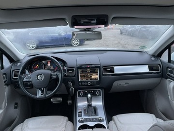 Volkswagen Touareg II SUV 4.2 V8 TDI 340KM 2014 Volkswagen Touareg R-line DSG 4Motion Pneumatyka, zdjęcie 6