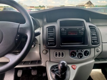 Opel Vivaro A Combi L1 2.0 CDTI 115KM 2013 Opel Vivaro Opel Vivaro 2.0 CDTI L1H1 Design Edition 2.0 Diesel 114KM, zdjęcie 11