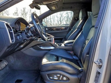 Porsche Cayenne III 2020 Porsche Cayenne Turbo Coupe 2020 4.0 Benzyna 541KM, zdjęcie 7