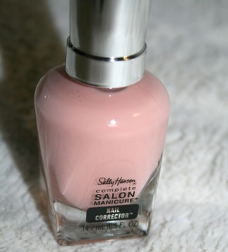 SALLY HANSEN COLOR THERAPY NAIL CORRECTOR LAKIER BAZOWY I KRYJĄCY 14,7 ml