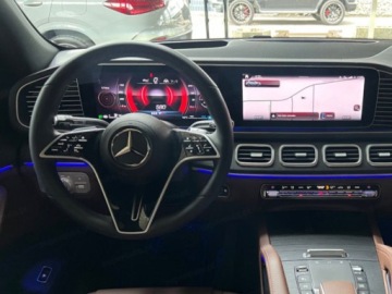 Mercedes GLE V167 SUV Facelifting 2.0 300d 269KM 2025 MERCEDES-BENZ GLE 300 d 4-Matic AMG Line 2.0 (269KM) 2025, zdjęcie 6