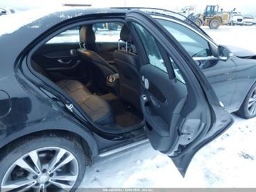Mercedes Klasa C W205 2016 Mercedes-Benz Klasa C 2016 MERCEDES-BENZ C 300 4MATIC 2.0 Benzyna 241KM, zdjęcie 11