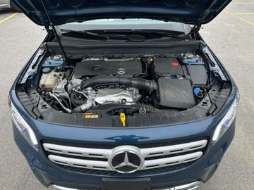 Mercedes GLB 2021 Mercedes-Benz GLB 250 4Matic 2021 2.0l 2.0 Benzyna 221KM, zdjęcie 4