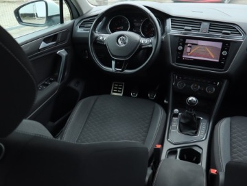 Volkswagen Tiguan II SUV 1.5 TSI EVO 150KM 2018 VW Tiguan 1.5 TSI, Salon Polska, Navi, Klima, zdjęcie 6