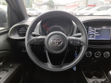 Toyota Aygo X 1.1 VVT-i 72KM 2023 Toyota Aygo X 1.0 VVTi Style 1.0VVT-i 72KM Style I, zdjęcie 15