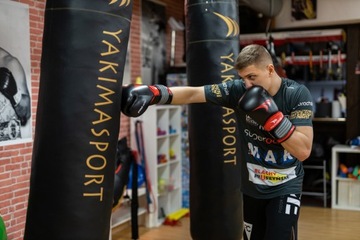 БОКСЕРСКИЕ ПЕРЧАТКИ НАТУРАЛЬНАЯ КОЖА 12 УНЦИЙ