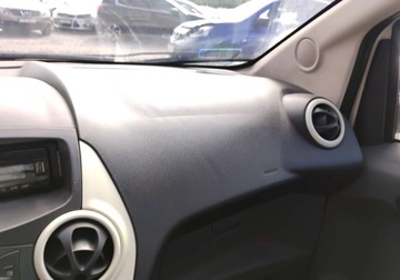 Ford Ka III 1.2 Duratec 69KM 2009 Ford KA 2009r, 1.2 Benzyna. Delikatnie uszkodzony przod. Jezdzi. 1.2 70KM, zdjęcie 14