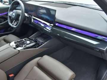 BMW Seria 5 G90-91 Touring 2.0 520d 197KM 2025 BMW Seria 5 BMW 520d xDrive Limuzyna 2.0 Diesel 197KM, zdjęcie 30