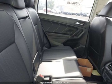 Volkswagen Tiguan II 2022 Volkswagen Tiguan 2022r, SE, 2.0T, 4x4 2.0 Benzyna 185KM, zdjęcie 10