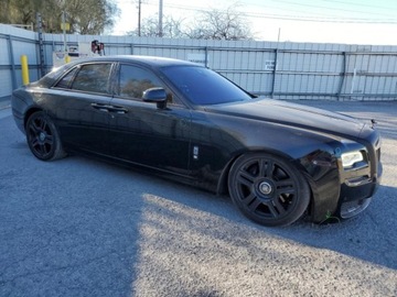 Rolls-Royce 2015 Rolls-Royce Ghost 2015 6.6l 6.6 Benzyna 563KM, zdjęcie 4