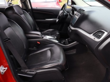 Dodge Journey 3.6 V6 287KM 2016 Dodge Journey 3.6 V6, GAZ, 4X4, Automat, zdjęcie 8