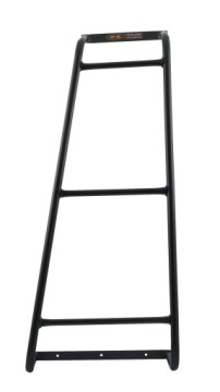 Лестница Nissan Patrol Y61 с 1997 по 2009 год.