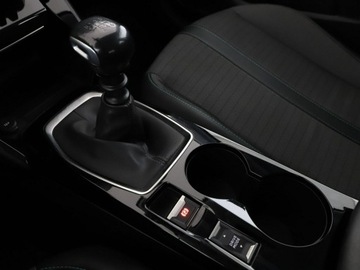 Peugeot 208 II Hatchback 1.2 PureTech 102KM 2019 Peugeot 208 virtual cocpit klima auto czujniki, zdjęcie 29