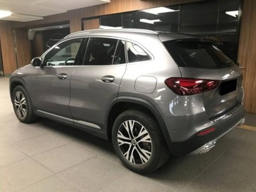 Mercedes GLA II Off-roader Facelifting 2.0 220 190KM 2025 GLA 220 4-Matic Progressive 2.0 (190KM) 2025, zdjęcie 3