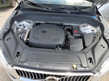 Volvo XC90 II SUV Facelifting 2.0 T5 250KM 2020 Volvo XC 90 2020, 2.0L, 4x4, T5 MOMENTUM, po gradobiciu 2.0 Benzyna 250KM, zdjęcie 11
