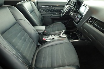 Mitsubishi Outlander III 2017 Mitsubishi Outlander 2.0 PHEV, 4X4, Automat, zdjęcie 6