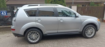 Mitsubishi Outlander II 2010 Mitsubishi Outlander 2.4 MIVEC Instyle , bezwypadk, zdjęcie 7