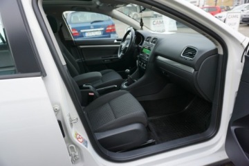 Volkswagen Golf VI Variant 1.6 TDI-CR DPF BlueMotion 105KM 2011 Volkswagen Golf Variant 1.6 TDi 105KM, zdjęcie 21