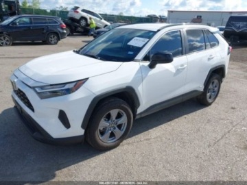 Toyota RAV4 V 2025 Toyota RAV4 2025 TOYOTA RAV4 HYBRID LE 2.5 Hybryda 176KM, zdjęcie 2