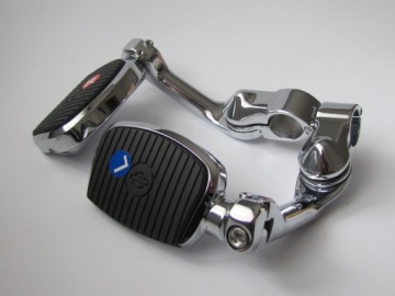 Крепление на подножку HIGHWAY PEG + платформы для колясок MINI на Harley OEM gmol