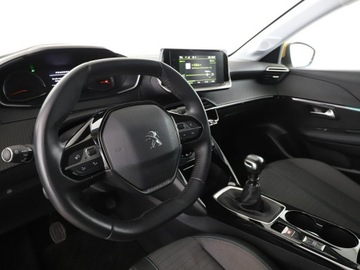 Peugeot 208 II Hatchback 1.2 PureTech 102KM 2021 Peugeot 208 klima auto full LED czujniki, zdjęcie 13