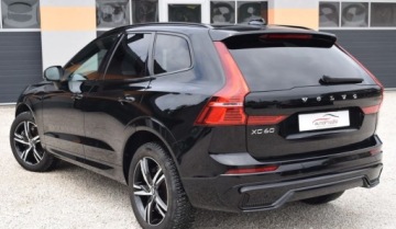 Volvo XC60 II 2022 Volvo XC 60 2.0 B4 AWD R Design Plus Dark Automatic Virtual Skora Navi Le, zdjęcie 8