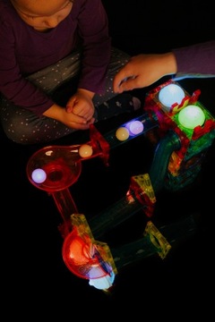 СВЕТЯЩИЕСЯ МАГНИТНЫЕ БЛОКИ НАБОР СВЕТЯЩИХСЯ МАГНИТНЫХ ДОРОЖКИ XXL 202 шт.