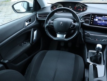 Peugeot 308 II SW 1.2 PureTech 130KM 2016 Peugeot 308 1.2 PureTech, Navi, Klima, zdjęcie 6