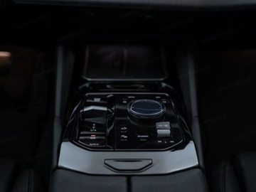 BMW Seria 5 G90-91 2025 BMW Seria 5 520i Sport Sedan 2.0 (208KM) 2025, zdjęcie 14