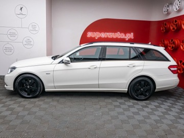 Mercedes Klasa E W212 Kombi 200 CDI BlueEFFICIENCY 136KM 2011 MERCEDES-BENZ E Klasa 200 Combi 2.1 136KM 2011, zdjęcie 3