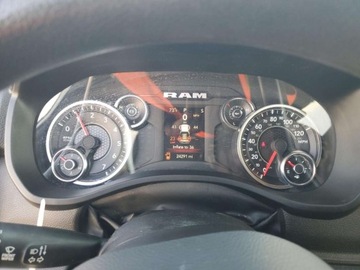  RAM 1500 Tradesman 2023 3.6l 3.6 Benzyna 305KM, zdjęcie 9